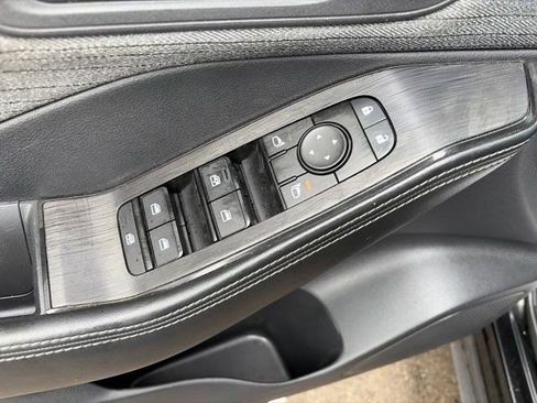 Used 2023 Nissan Rogue SV FWD image 13