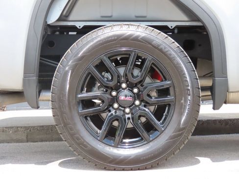 Used 2023 GMC Sierra 1500 Pro w/ Graphite Edition AWD/4WD image 18