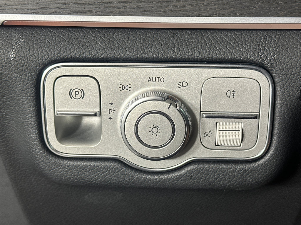 Certified 2023 Mercedes-Benz GLE 350 w/ 3rd Row Seat Package image 35