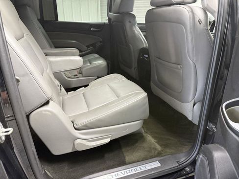 Used 2015 Chevrolet Suburban LT AWD/4WD image 33