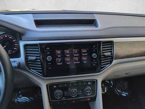 Used 2018 Volkswagen Atlas SEL Premium AWD/4WD image 15