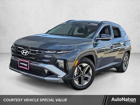 Certified 2025 Hyundai Tucson SEL image 1