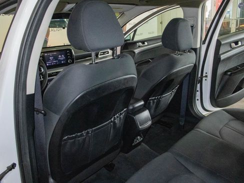 Used 2022 Kia K5 LXS FWD image 9