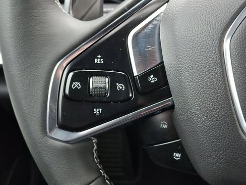 Used 2024 Chevrolet Corvette Stingray Coupe w/ Z51 Performance Package image 23