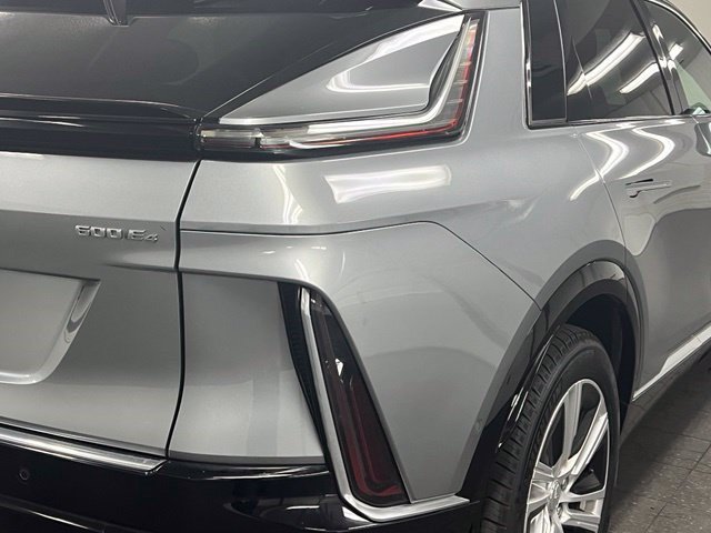 Certified 2024 Cadillac Lyriq Tech w/ Driver Assist Package AWD/4WD image 5