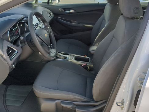 Used 2019 Chevrolet Cruze LT image 19