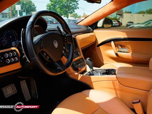 Used 2017 Maserati GranTurismo Sport RWD image 21