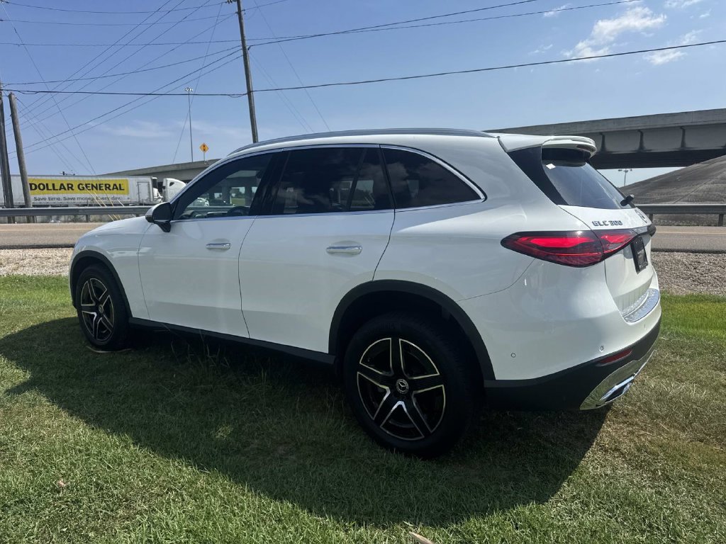 Used 2026 Mercedes-Benz GLC 300 4MATIC image 8