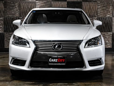 Used 2015 Lexus LS 460 L RWD image 6