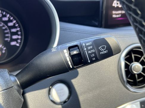 Used 2023 Kia Stinger GT-Line w/ Sun & Sound Package AWD/4WD image 31