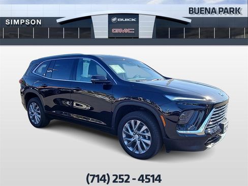 Used 2026 Buick Enclave Preferred image 2