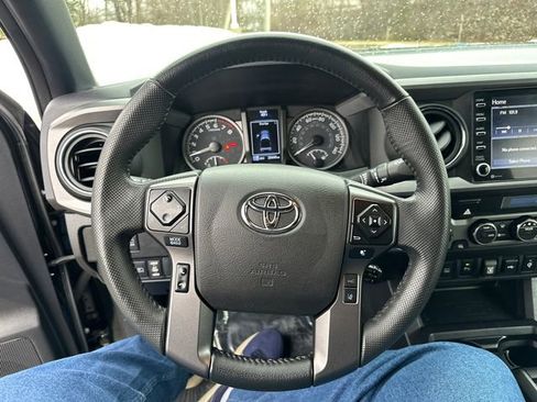 Used 2023 Toyota Tacoma TRD Off-Road w/ Advanced Technology Package image 32