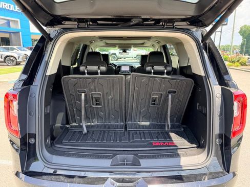 Used 2020 GMC Acadia Denali w/ Technology Package FWD image 24