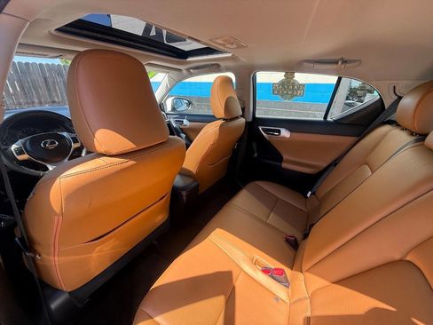 Used 2013 Lexus CT 200h FWD image 15