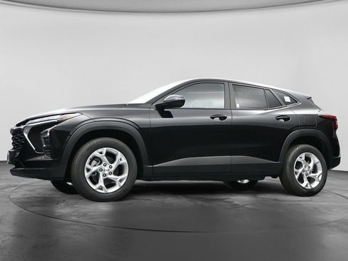 New 2026 Chevrolet Trax LS w/ LS Convenience Package FWD image 53