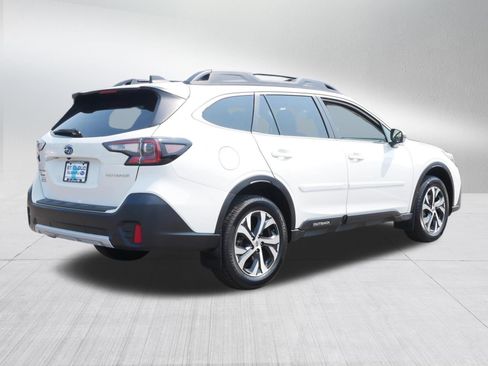 Used 2022 Subaru Outback Limited AWD/4WD image 7