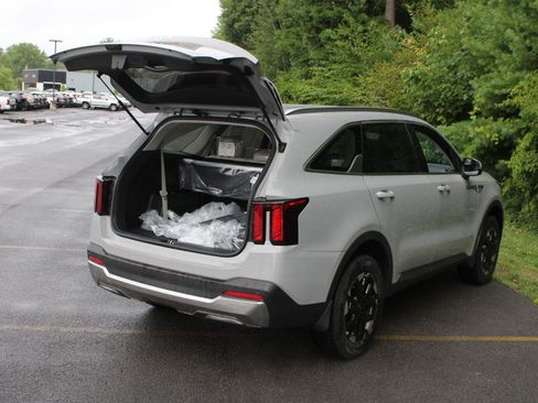 New 2026 Kia Sorento S AWD/4WD image 7