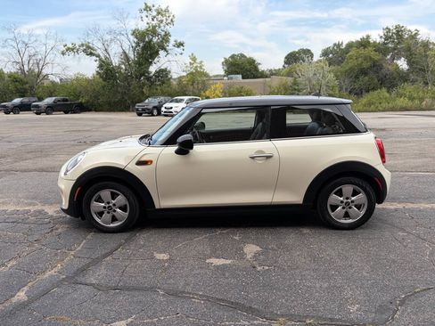 Used 2015 MINI Cooper 2-Door Hardtop FWD image 4