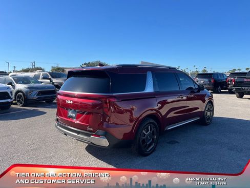 Used 2025 Kia Carnival SX image 7