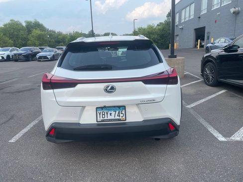 Used 2019 Lexus UX 250h w/ Premium Package AWD/4WD image 12