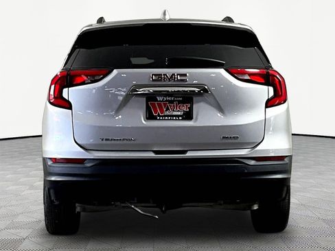 Used 2021 GMC Terrain SLE w/ Driver Convenience Package AWD/4WD image 5