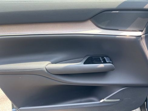 New 2025 Volvo EX90 Ultra image 13