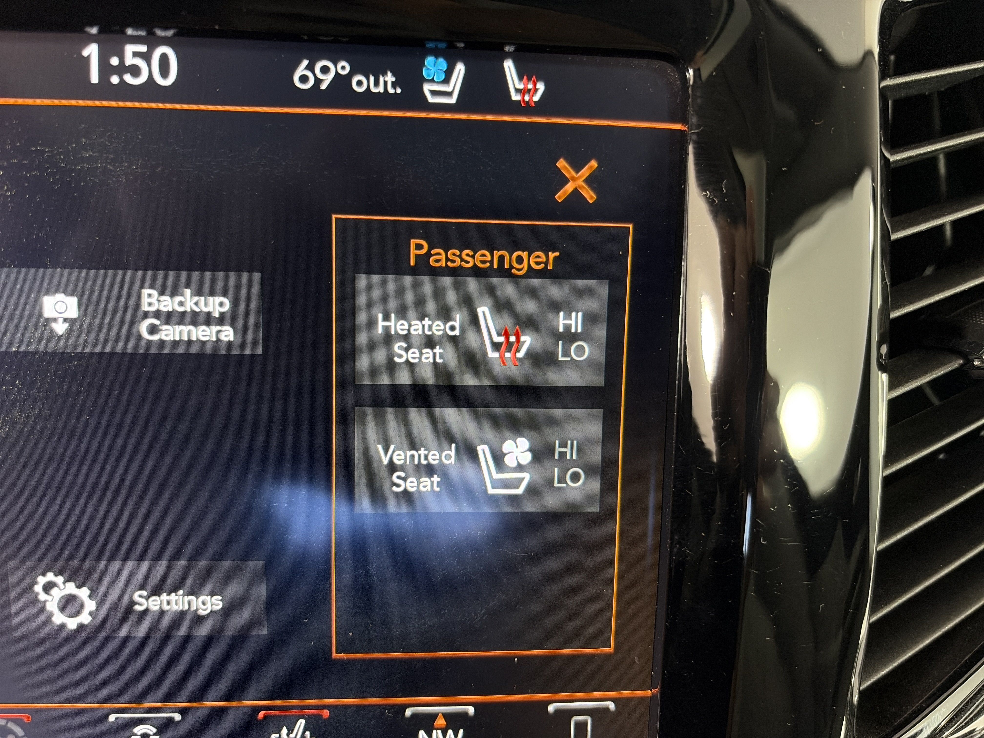 Used 2019 Jeep Cherokee Limited w/ Luxury Group AWD/4WD image 23