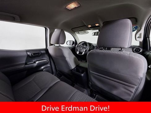Certified 2022 Toyota Tacoma SR5 w/ Technology Package AWD/4WD image 29