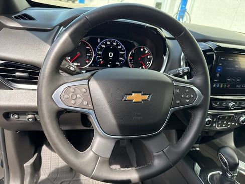Used 2023 Chevrolet Traverse High Country AWD/4WD image 13