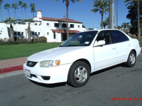 Used 2002 Toyota Corolla LE image 2
