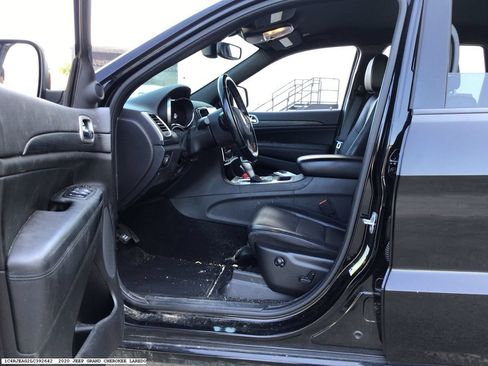 Used 2020 Jeep Grand Cherokee Altitude RWD image 8