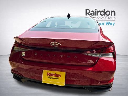 Used 2023 Hyundai Elantra SEL w/ Convenience Package FWD image 6