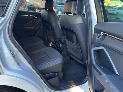 Used 2025 Audi Q3 2.0T Premium w/ Convenience Package image 16