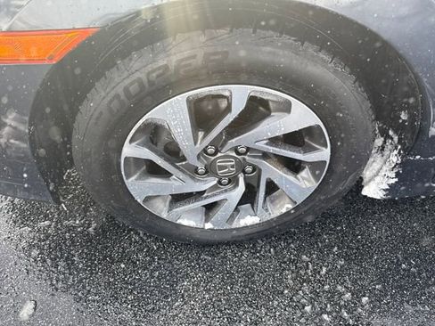 Used 2018 Honda Civic EX image 34