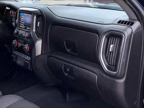 Used 2021 Chevrolet Silverado 1500 LT AWD/4WD image 17