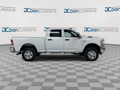 Used 2024 RAM 3500 Tradesman w/ Chrome Appearance Group AWD/4WD image 9