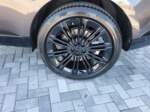 New 2026 Land Rover Range Rover SE image 14