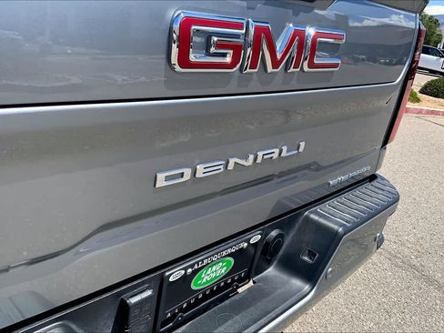 Used 2025 GMC Sierra 2500 Denali w/ Denali Reserve Package AWD/4WD image 30