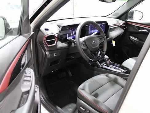 New 2026 Chevrolet TrailBlazer RS w/ Convenience Package image 2