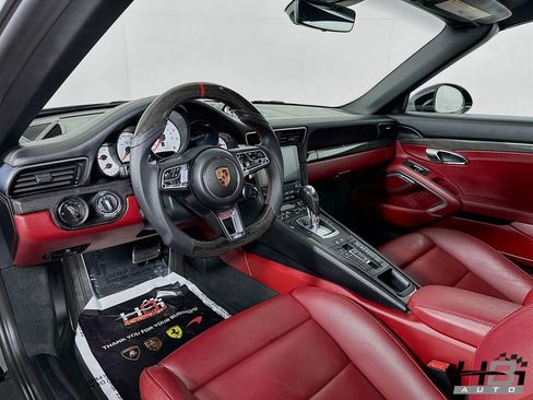 Used 2018 Porsche 911 Targa 4 GTS AWD/4WD image 10