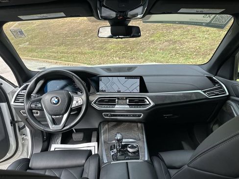 Used 2023 BMW X5 xDrive40i w/ Premium Package image 28