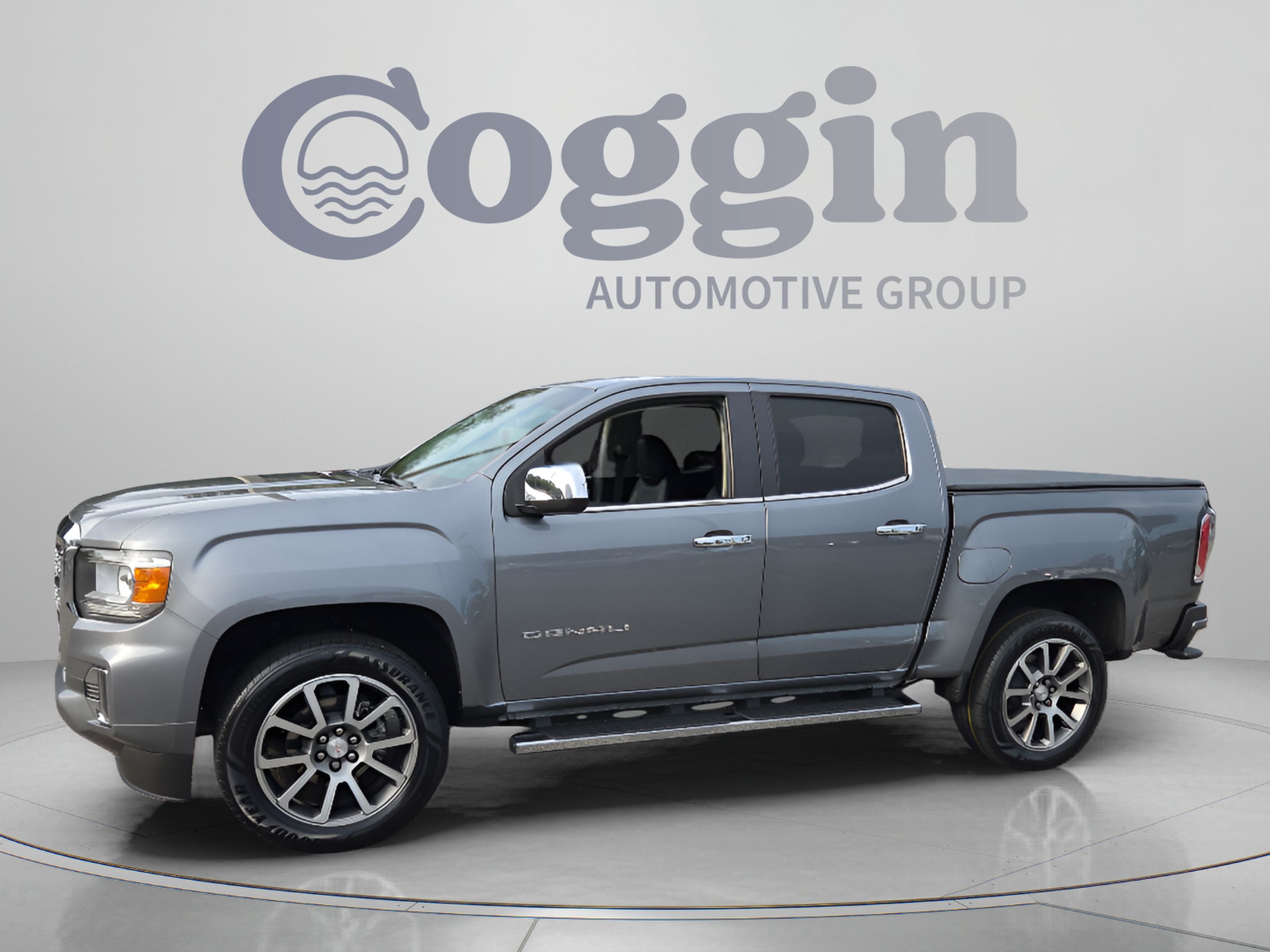 Used 2022 GMC Canyon Denali AWD/4WD image 1