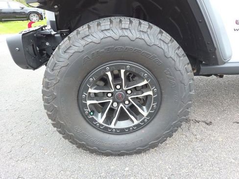 Used 2024 Jeep Wrangler Unlimited Rubicon w/ XTREMEE 35" Tire Package AWD/4WD image 72