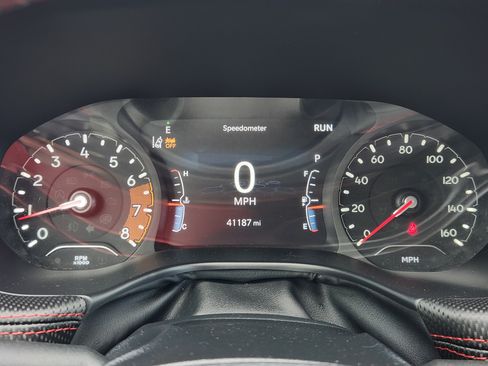 Used 2024 Jeep Compass Trailhawk AWD/4WD image 19