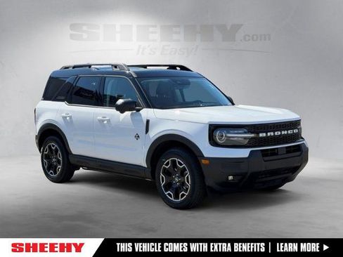Certified 2025 Ford Bronco Sport Outer Banks w/ Outer Banks Tech Package+ image 1