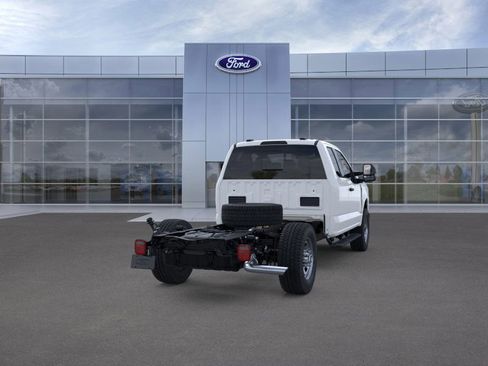 New 2025 Ford F350 XL w/ XL Chrome Package image 8