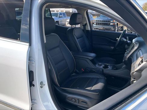 Certified 2023 GMC Acadia Denali w/ Denali Ultimate Package image 8