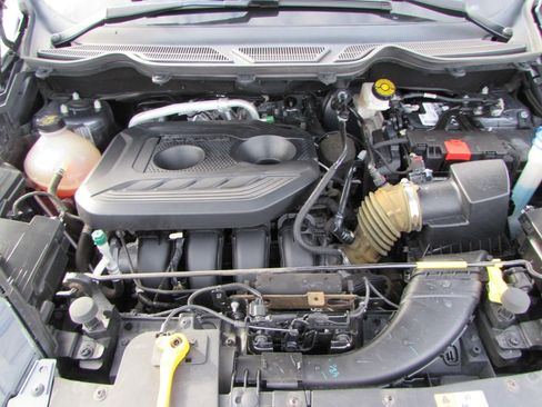 Used 2018 Ford EcoSport Titanium w/ Titanium Cold Weather Package image 9