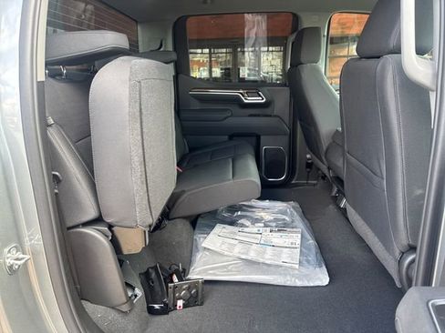 Used 2026 Chevrolet Silverado 1500 LT image 29