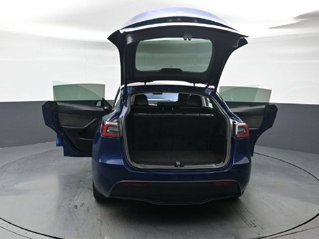Used 2023 Tesla Model Y Long Range AWD/4WD image 47